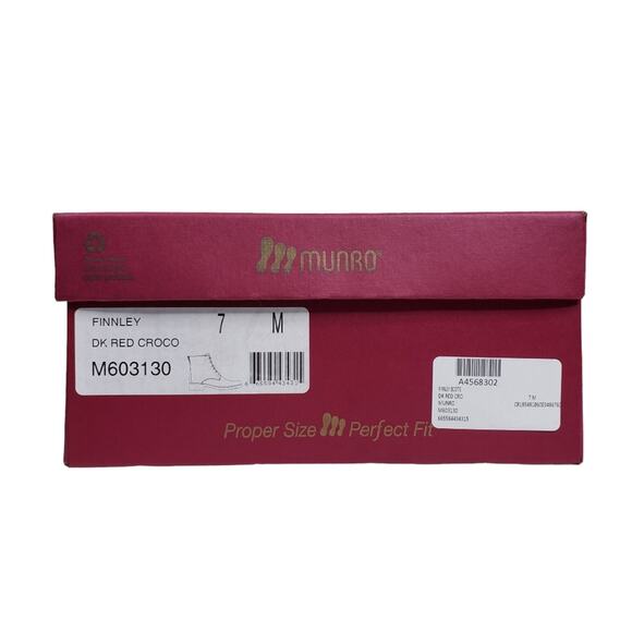 Munro Womens 7 Finley Water Resistant Leather Bootie NEW - Picture 12 of 12